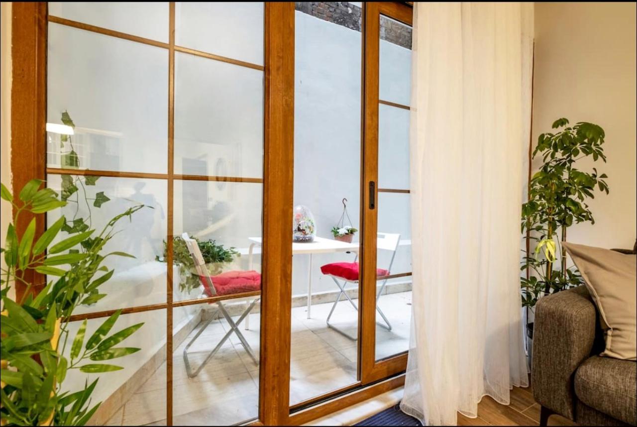 Apartamento Spacious And Comfy 2Br In The Heart Of Cihangir Estambul Exterior foto
