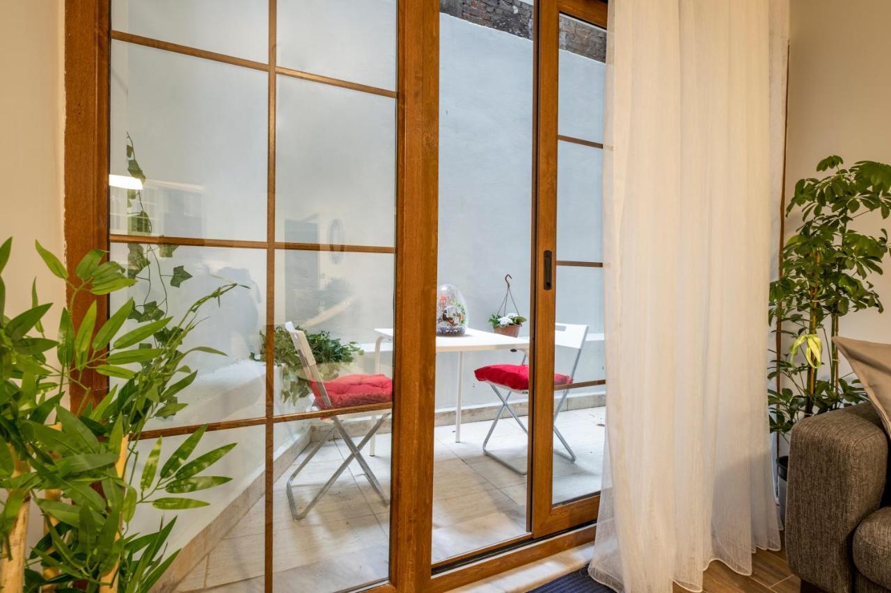 Apartamento Spacious And Comfy 2Br In The Heart Of Cihangir Estambul Exterior foto